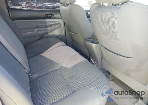 2006 Toyota Tacoma Prerunner V6 z USA, uszkodzony, nr VIN 3TMJU62N96M014506